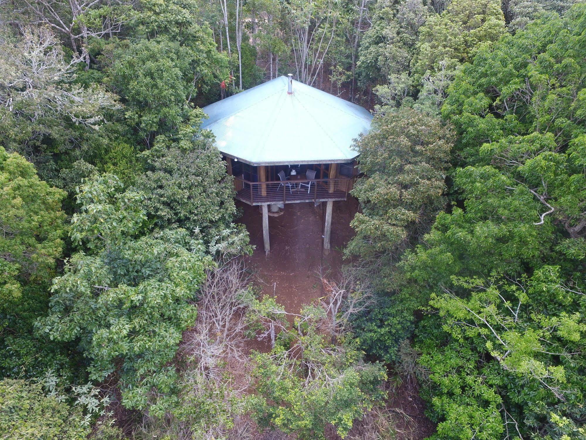 Mt Quincan Crater Retreat